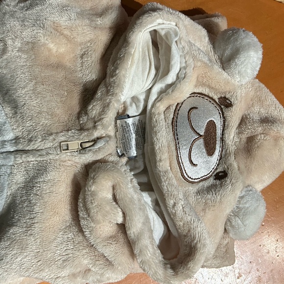 Onesies 0 to  3 moths infant set of two. Winter warmth full body cover hoodie - Picture 1 of 13